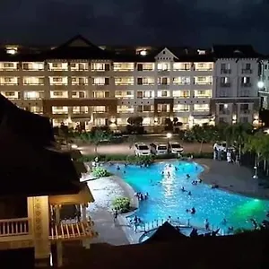 Cozy 2br With Free Pool Beside Sm Mall Apartment