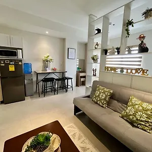 Elaiza's Cozy - Matina Enclaves Building C Unit 815 Apartment